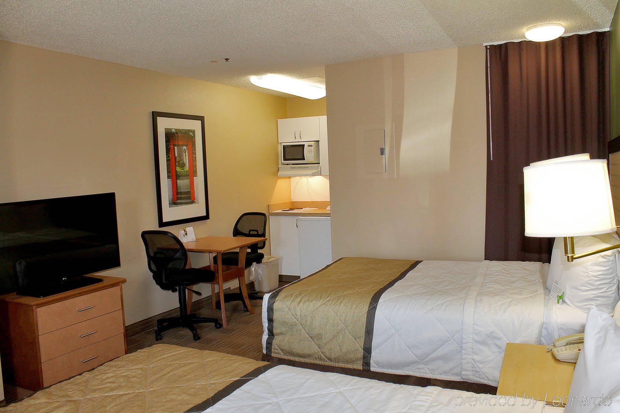 Extended America - Houston - 2*